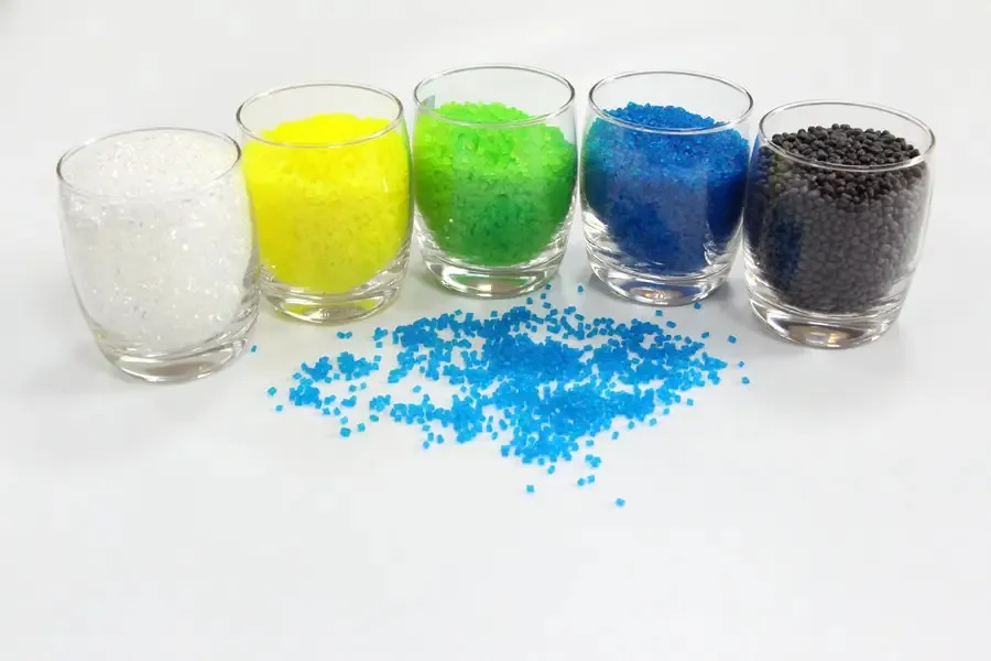 Comparative Analysis of Thermoplastic Rubber (TPR) vs Traditional Rubber and Plastics